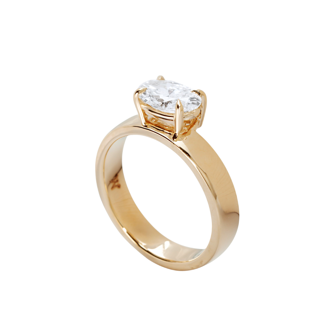 Diamond Offset Cigar 4mm Band (Polished)