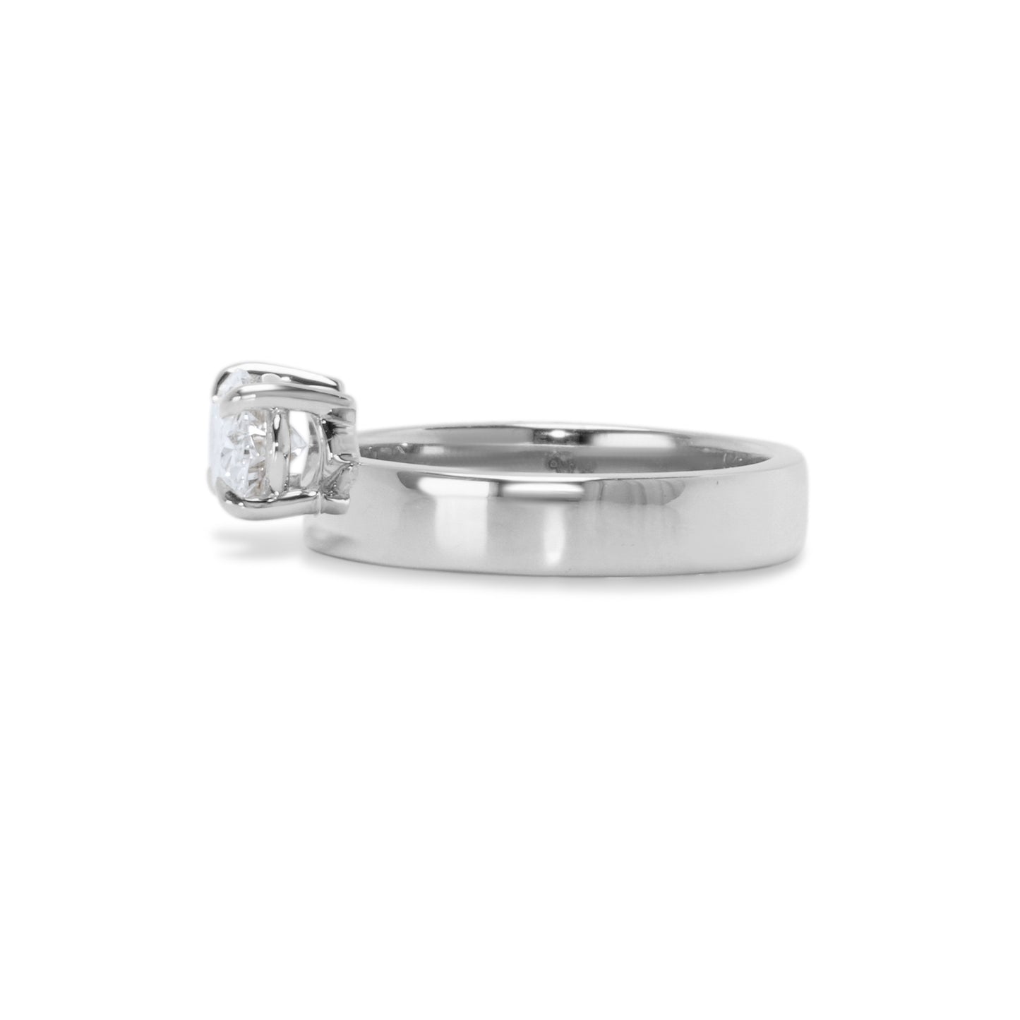 Diamond Offset Cigar 4mm Band (Polished)